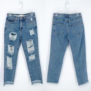 NWT POL Columbia Straight Leg Distressed Jeans Frayed Hem Small (27” Waist)